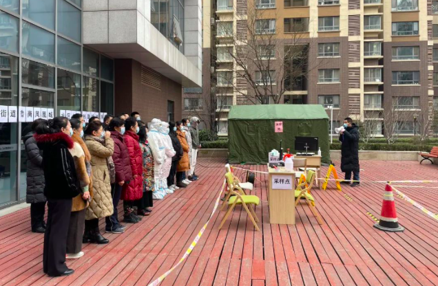 魯商服務(wù)濟(jì)南城市公司開(kāi)展防疫演練活動(dòng)