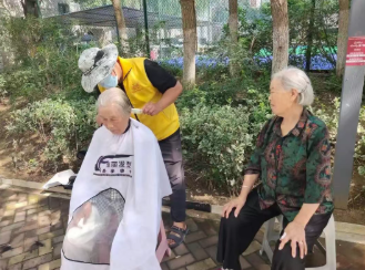 魯商服務便民舉措常態(tài)化，社區(qū)服務織就幸福網(wǎng)