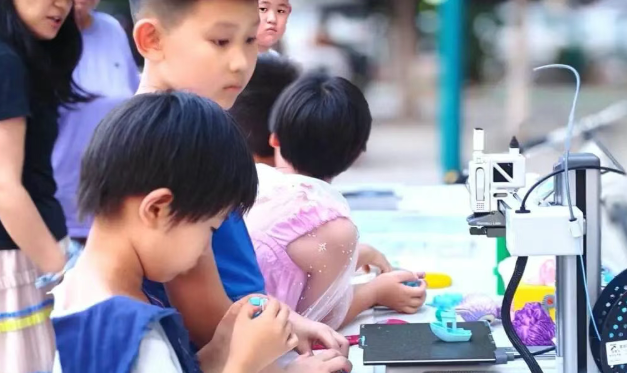 魯商服務(wù)社區(qū)活動“玩”出圈！業(yè)主直呼：太會了！